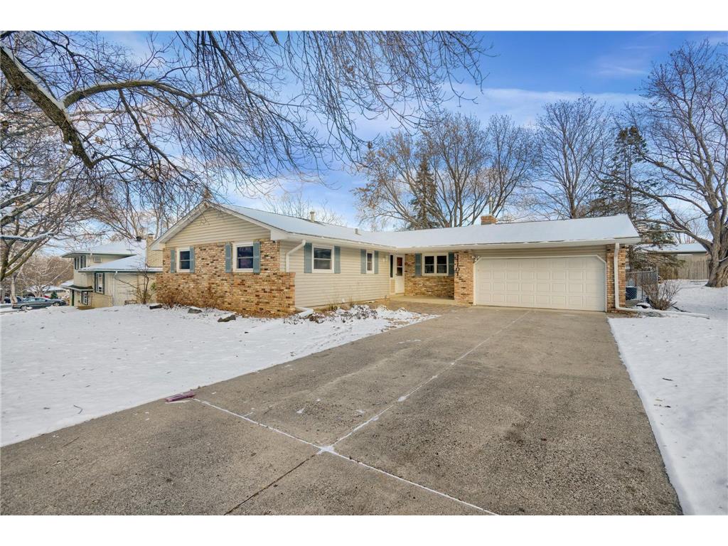 11101 Schoolcraft Road, Burnsville, MN 55337 MLS 6311021 Edina Realty