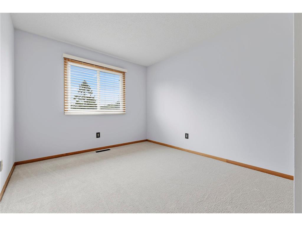 11105 Drake Street NW Coon Rapids MN 55433 7062919 image18