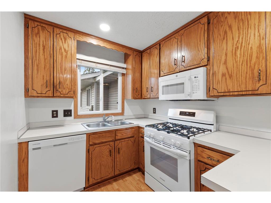 11105 Drake Street NW Coon Rapids MN 55433 7062919 image9
