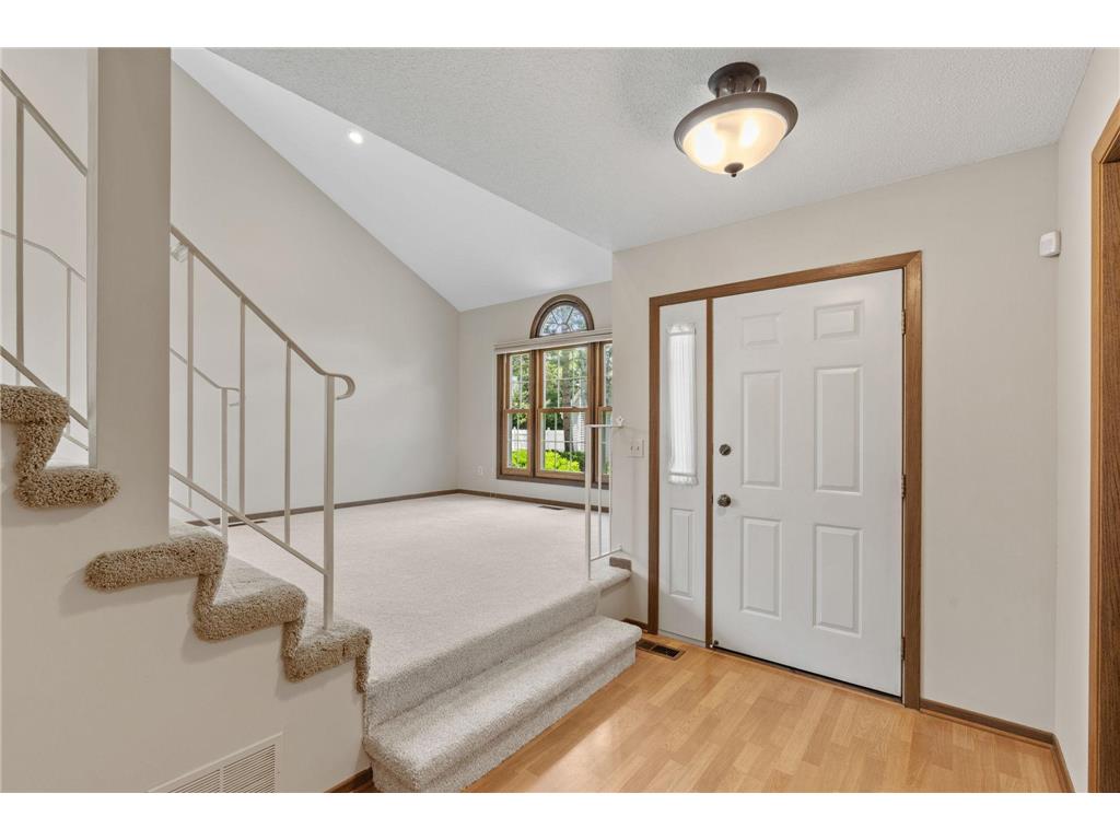 11105 Sumter Avenue S Bloomington MN 55438 7082120 image3