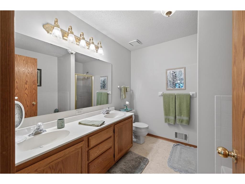 11106 Oregon Avenue S Bloomington MN 55438 7079124 image21