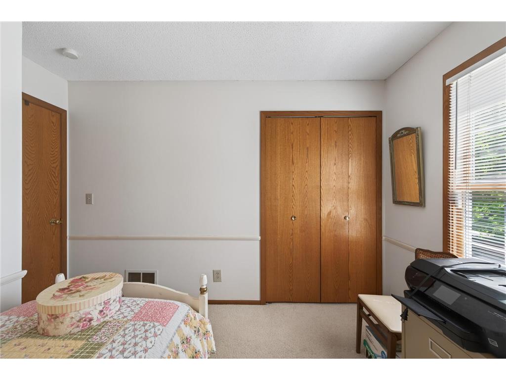11106 Oregon Avenue S Bloomington MN 55438 7079124 image26