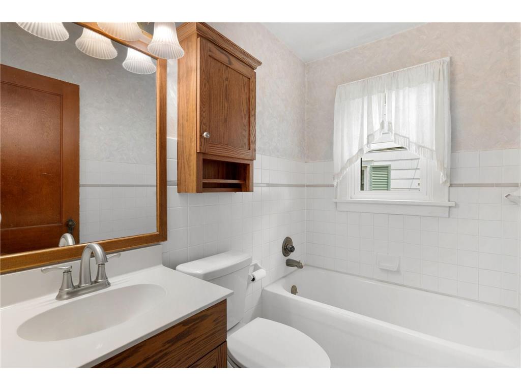 1111 5th Avenue NW Austin MN 55912 7094260 image18