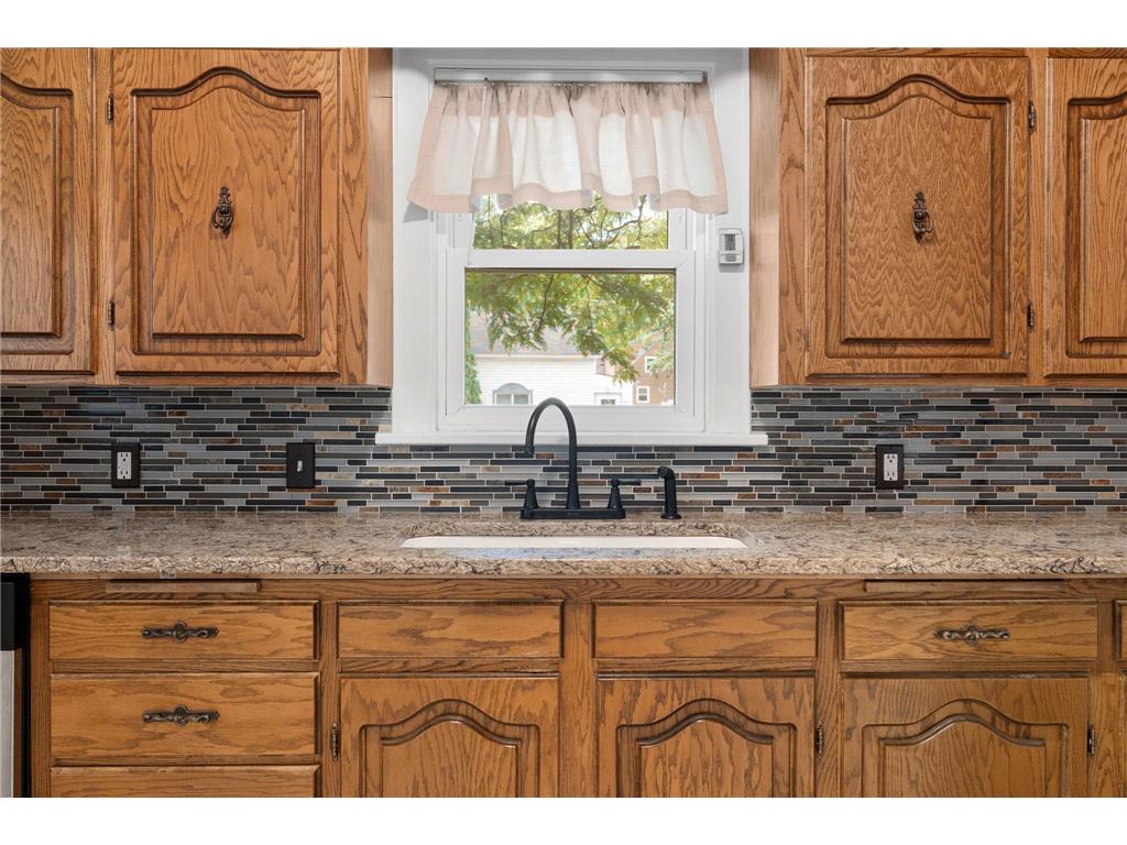 1111 5th Avenue NW Austin MN 55912 7094260 image22