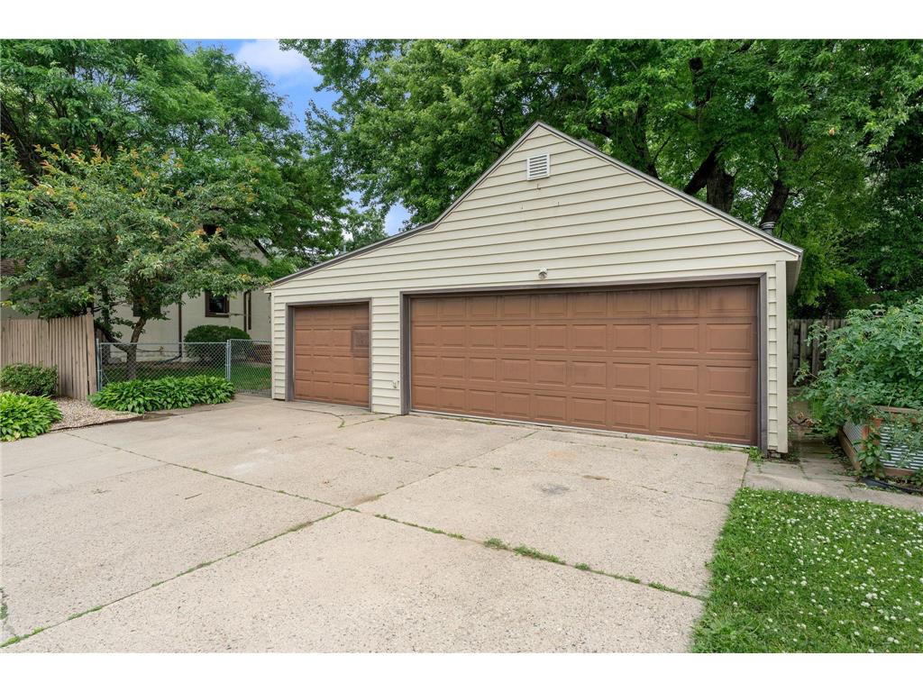 1111 5th Avenue NW Austin MN 55912 7094260 image4