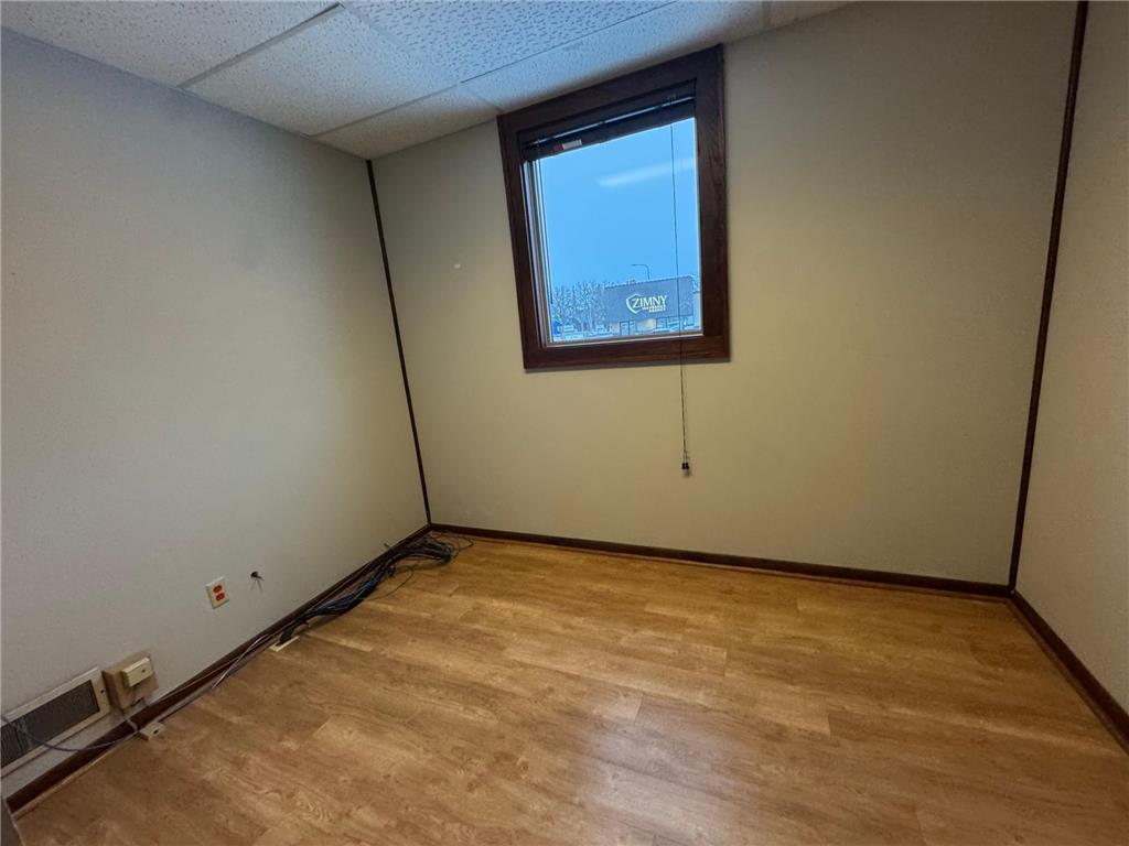 1111 Broadway Street Alexandria MN 56308 7008688 image10