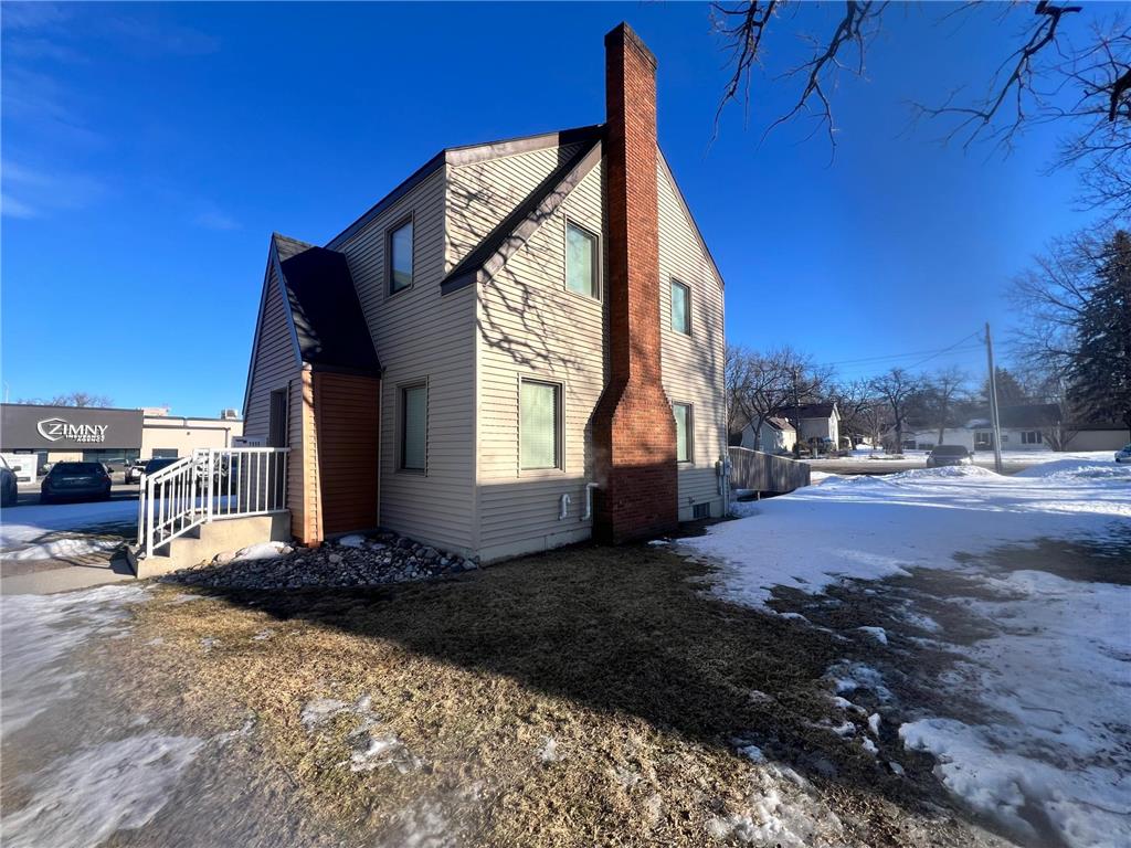 1111 Broadway Street Alexandria MN 56308 7008688 image2