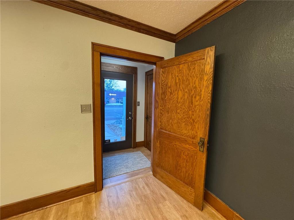 1111 Broadway Street Alexandria MN 56308 7008688 image4