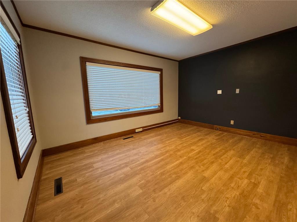 1111 Broadway Street Alexandria MN 56308 7008688 image8