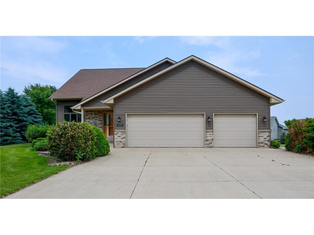 1111 Crystal Lake Drive Lake Crystal MN 56055 6791374 image1