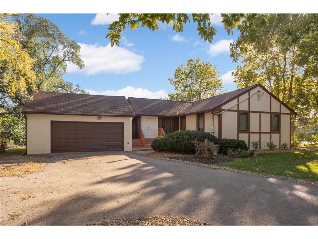 1111 E Old Shakopee Road Bloomington MN 55420 6804437 image1