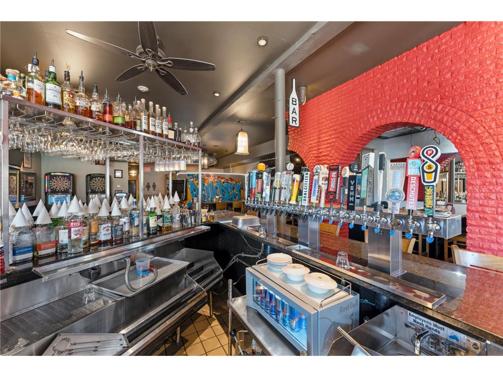 1111 Hennepin Avenue Minneapolis MN 55403 7092876 image11