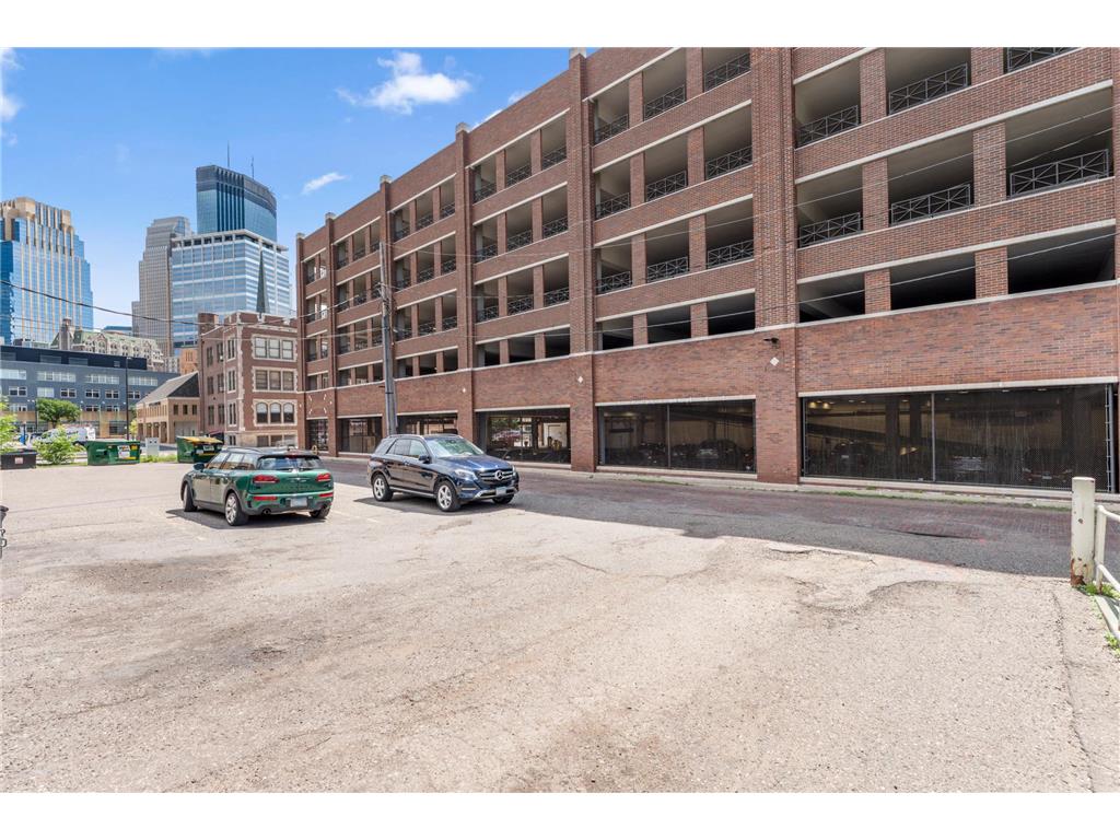 1111 Hennepin Avenue Minneapolis MN 55403 7092876 image6
