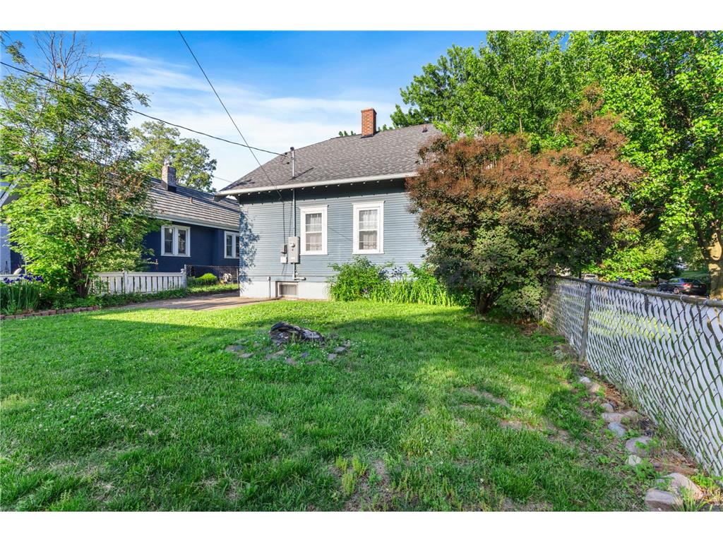 1111 Lane Place Saint Paul MN 55106 7084192 image4