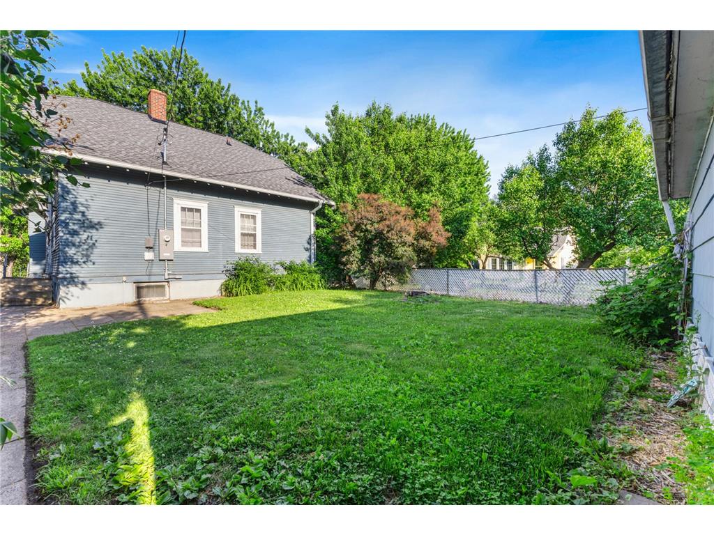 1111 Lane Place Saint Paul MN 55106 7084192 image5