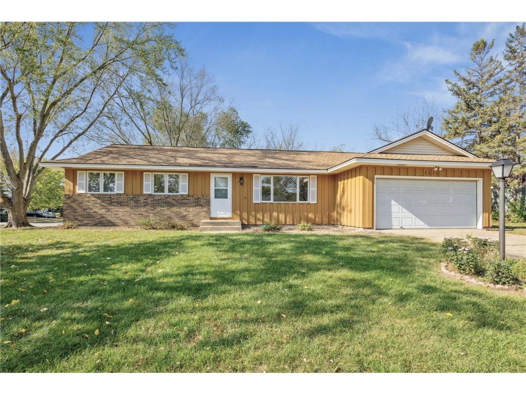 1111 Lowell Circle Apple Valley MN 55124 6410415 image1