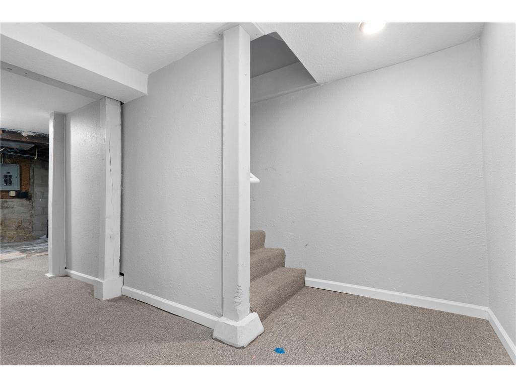 1111 N 17th Avenue N Minneapolis MN 55411 7106181 image25