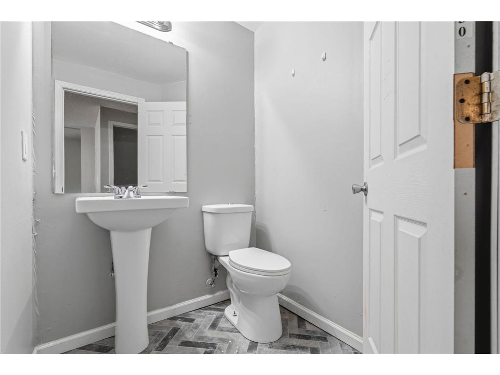 1111 N 17th Avenue N Minneapolis MN 55411 7106181 image7