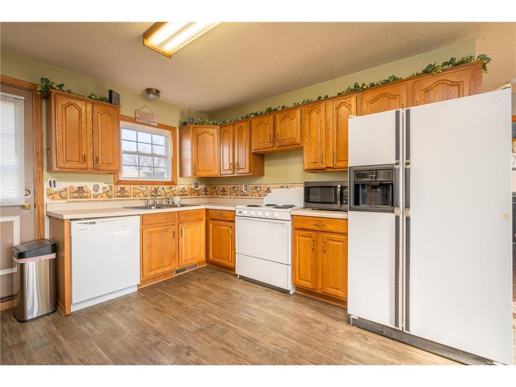 1111 N Knowles Avenue New Richmond WI 54017 6745208 image13