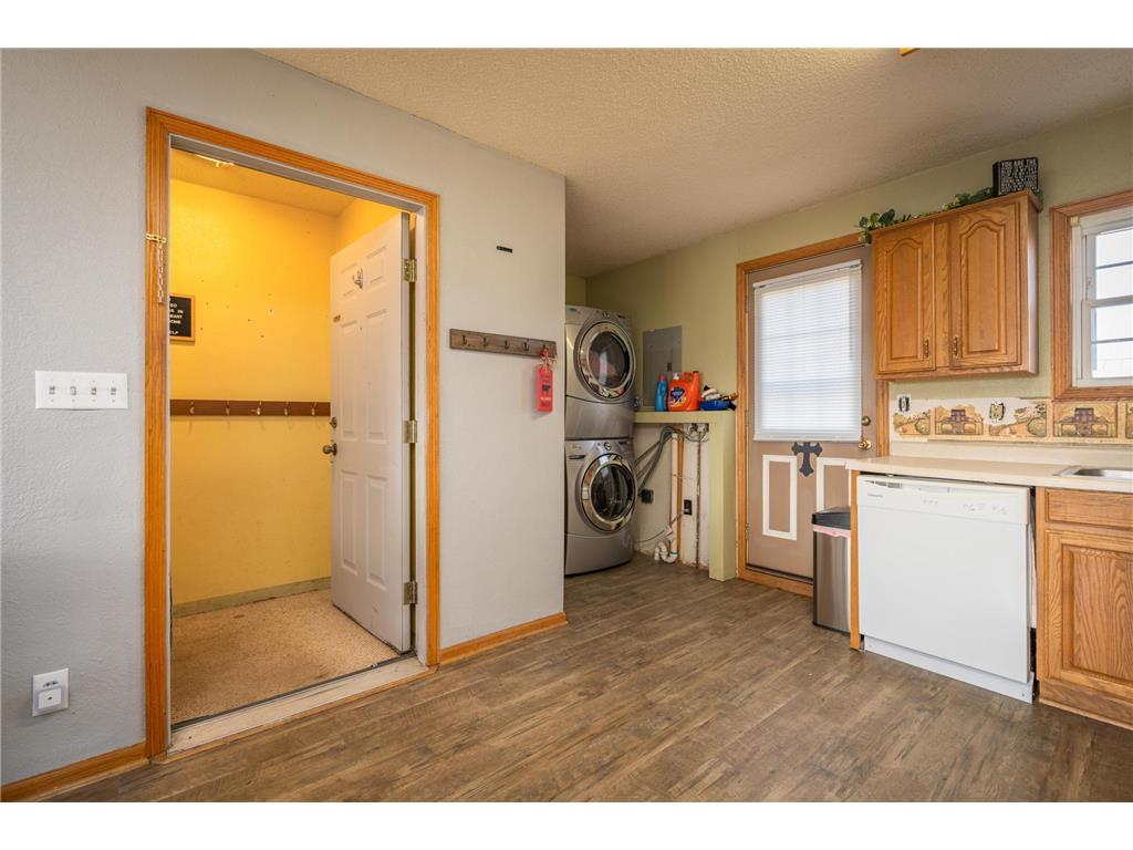 1111 N Knowles Avenue New Richmond WI 54017 6745208 image20