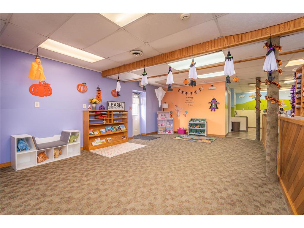 1111 N Knowles Avenue New Richmond WI 54017 6745208 image28