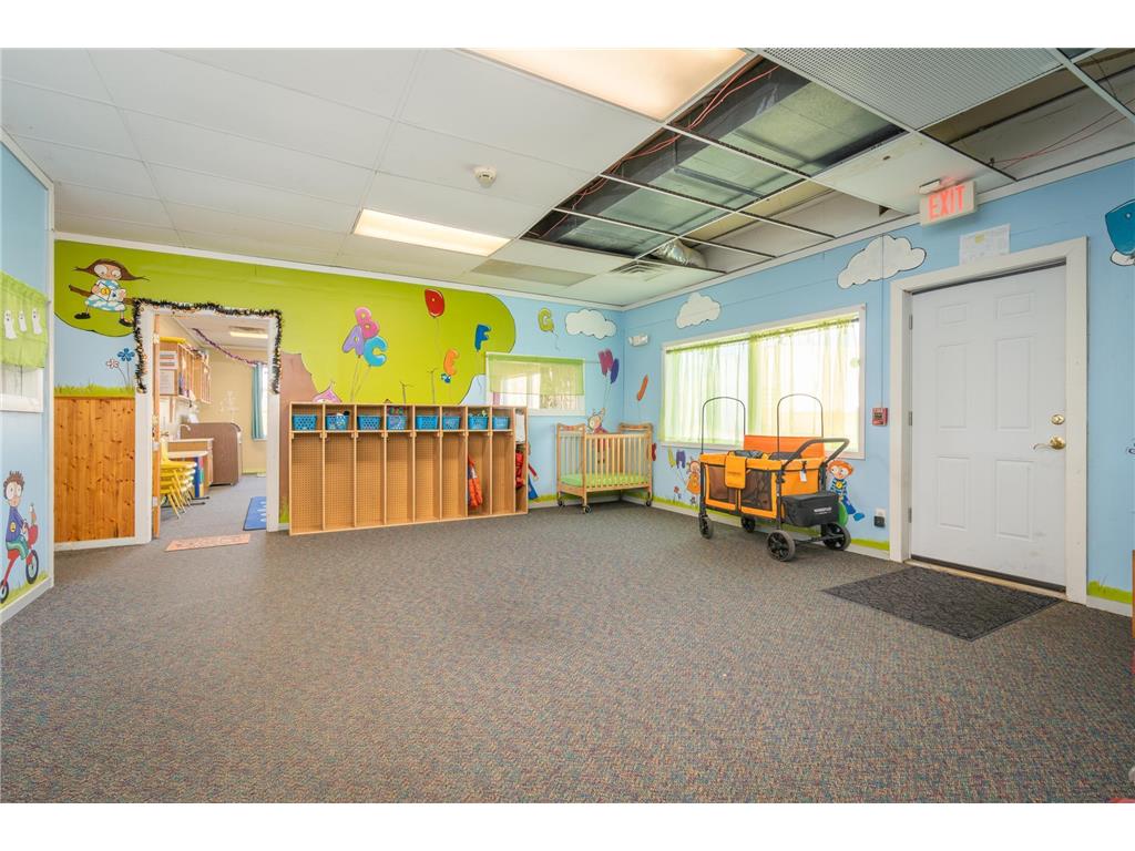 1111 N Knowles Avenue New Richmond WI 54017 6745208 image34