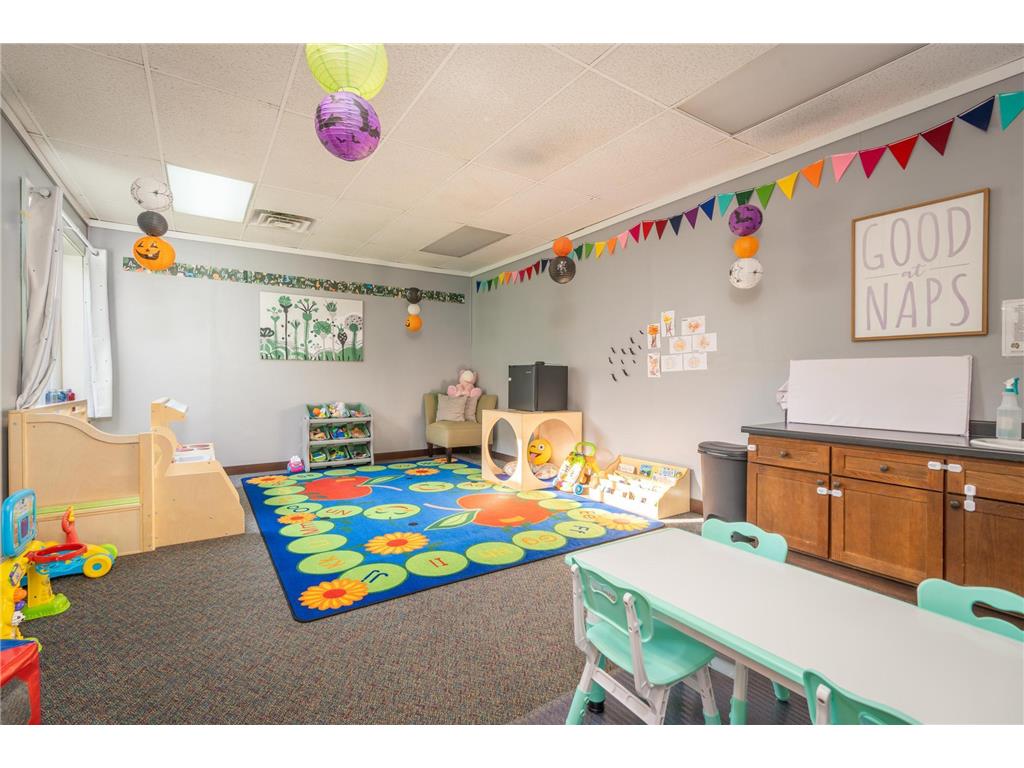 1111 N Knowles Avenue New Richmond WI 54017 6745208 image35