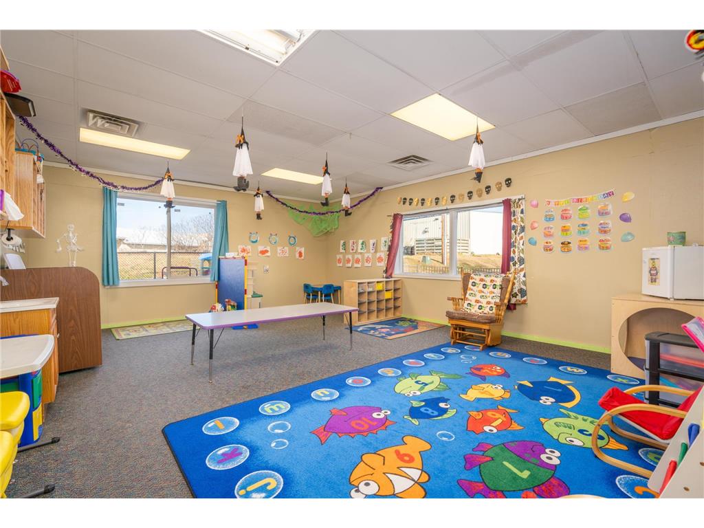 1111 N Knowles Avenue New Richmond WI 54017 6745208 image36