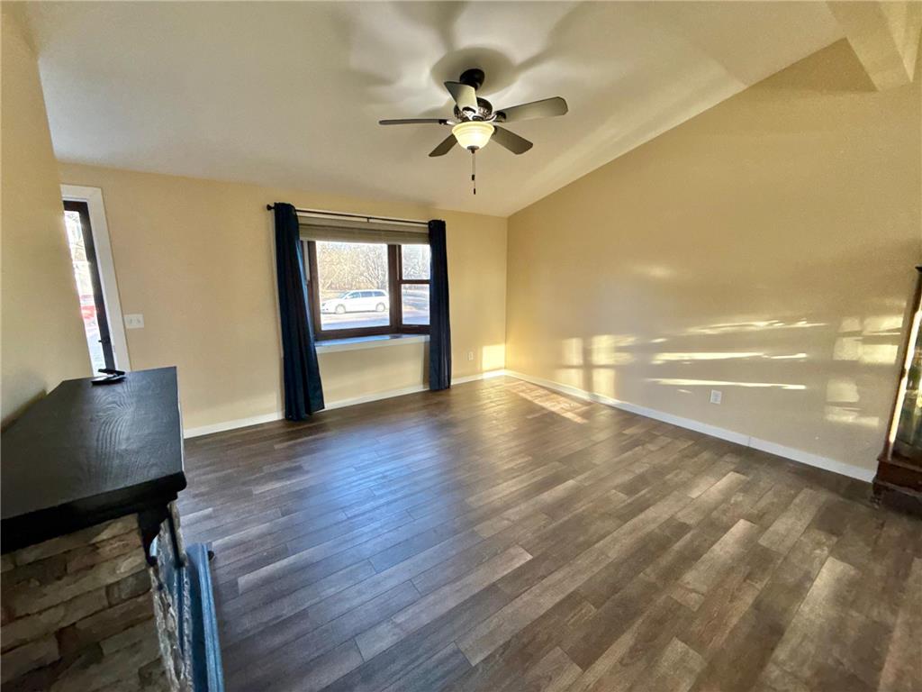 1111 S Halvorson Street Redwood Falls MN 56283 7040994 image11