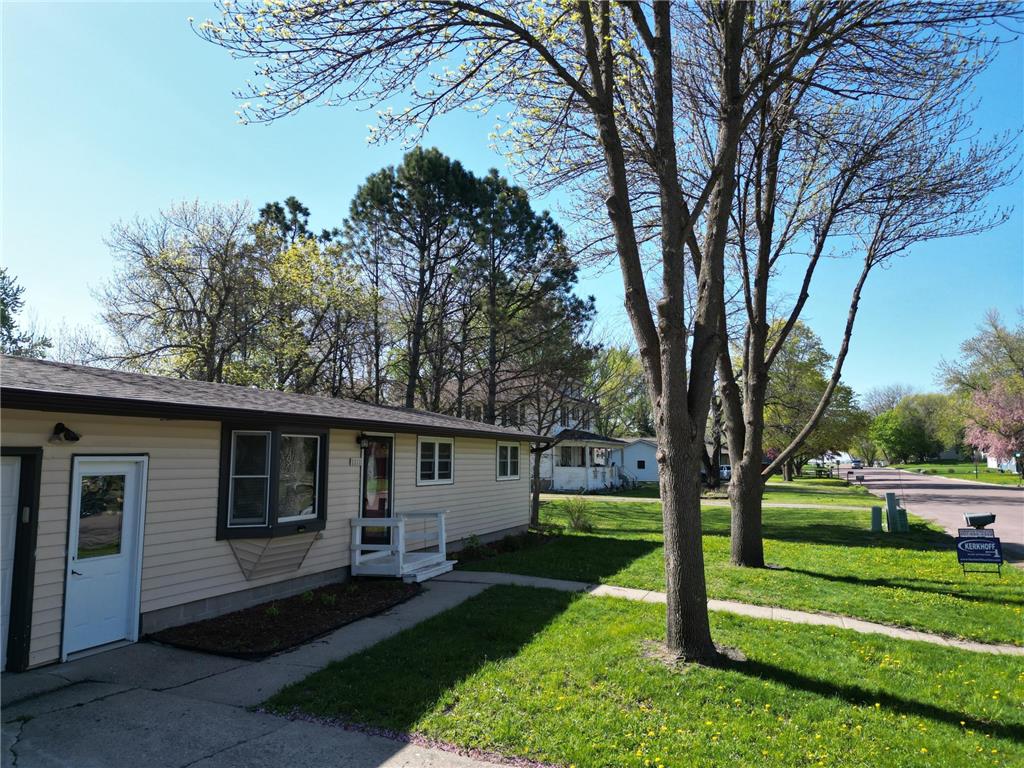 1111 S Halvorson Street Redwood Falls MN 56283 7040994 image3