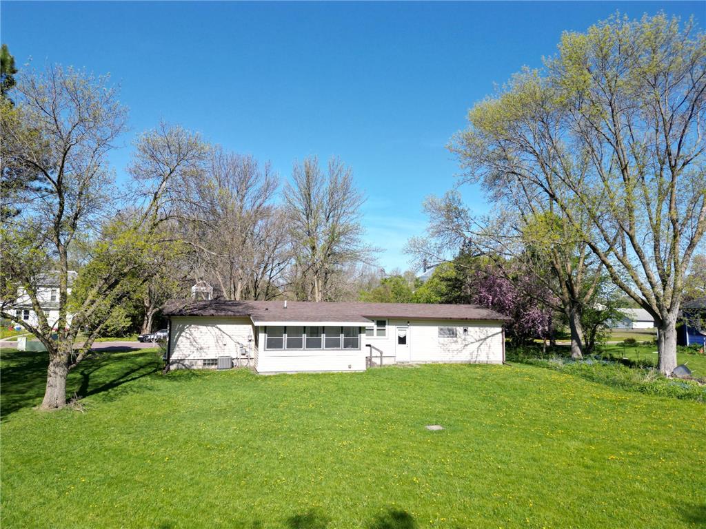 1111 S Halvorson Street Redwood Falls MN 56283 7040994 image5