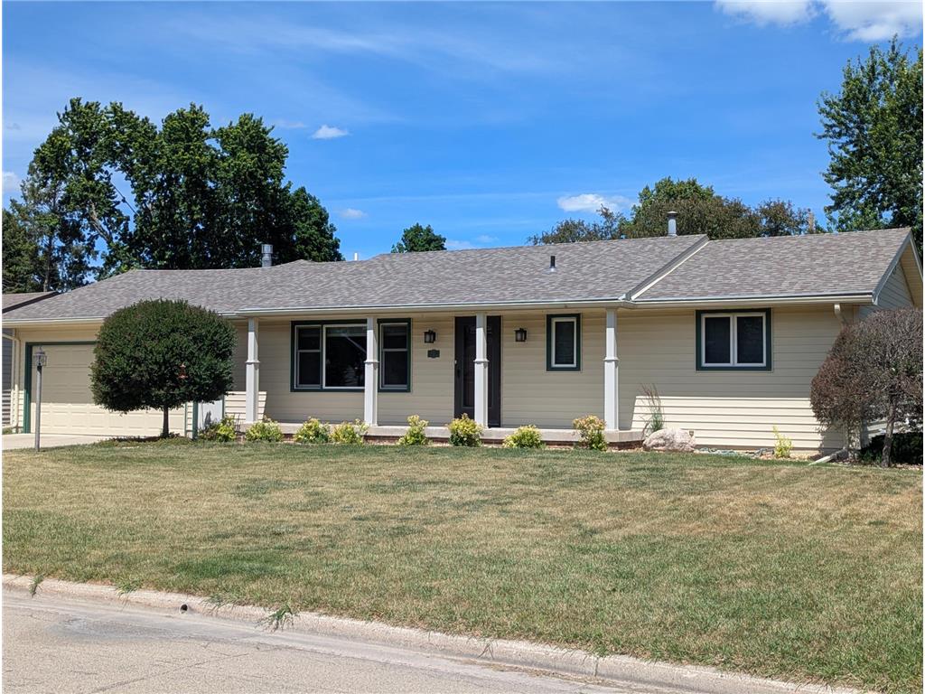 1111 Skylark Lane Albert Lea MN 56007 7093343 image2