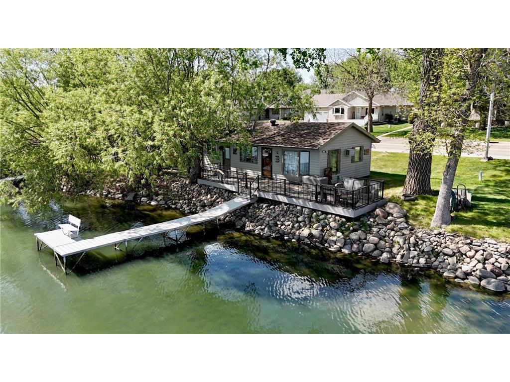 1111 W Lake Avenue Worthington MN 56187 - Okabena 7000095 image2
