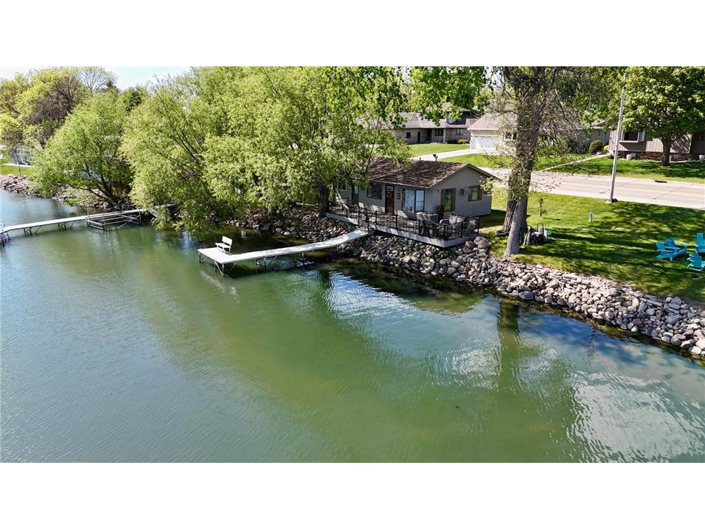 1111 W Lake Avenue Worthington MN 56187 - Okabena 7000095 image3