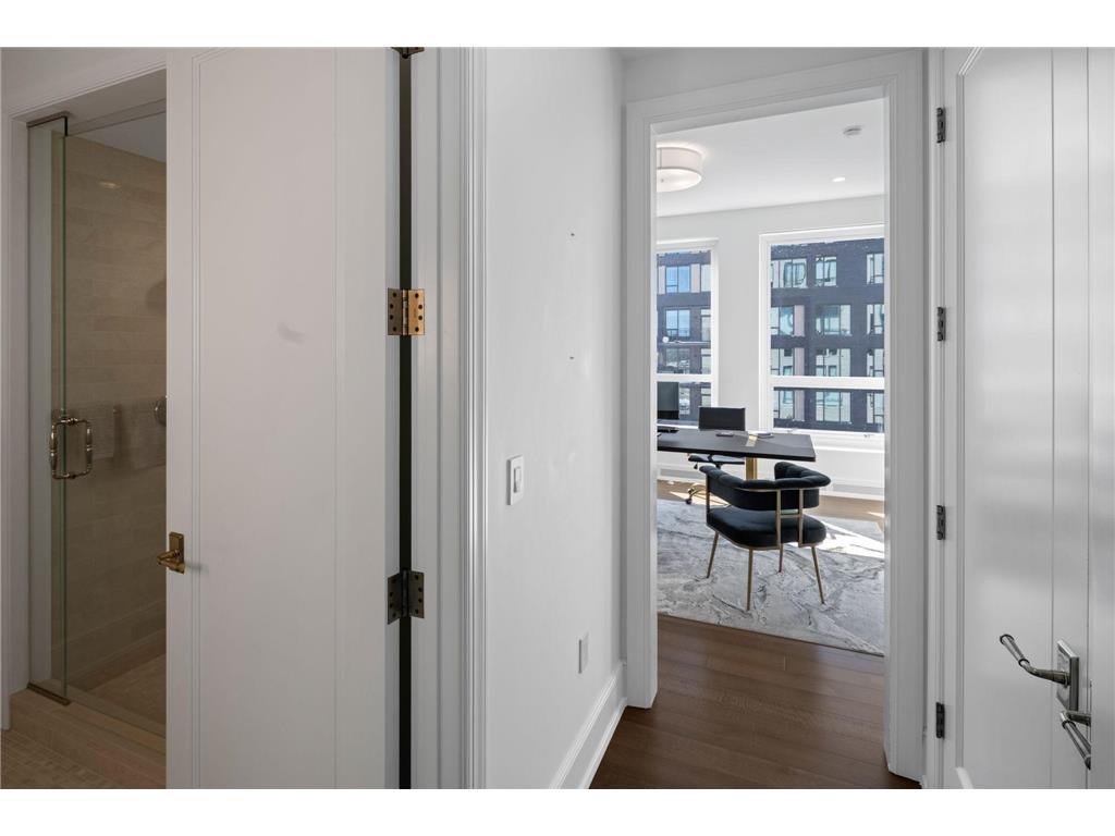 1111 W River Parkway #11C Minneapolis MN 55415 7033732 image42