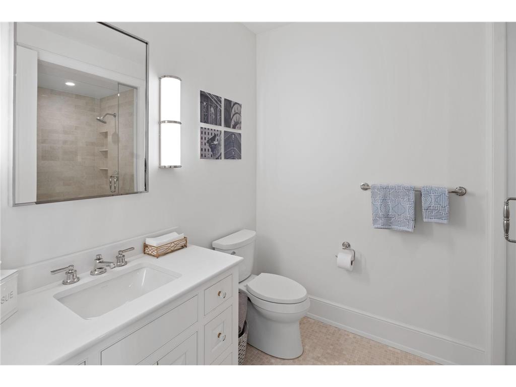 1111 W River Parkway #11C Minneapolis MN 55415 7033732 image43