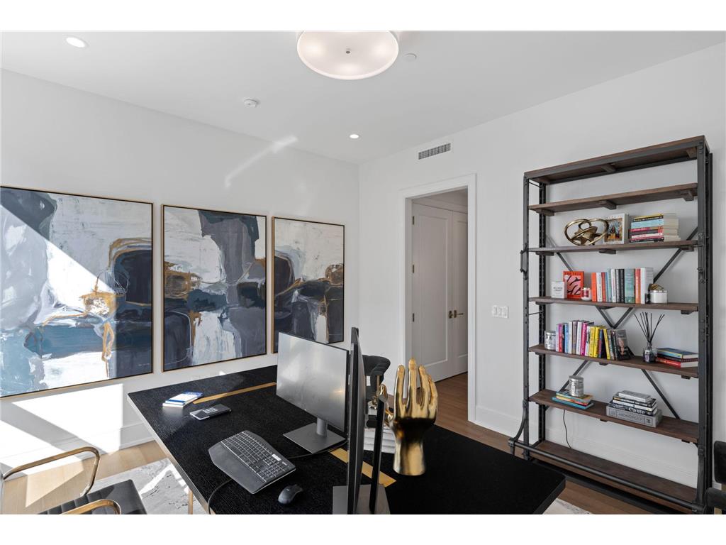 1111 W River Parkway #11C Minneapolis MN 55415 7033732 image47