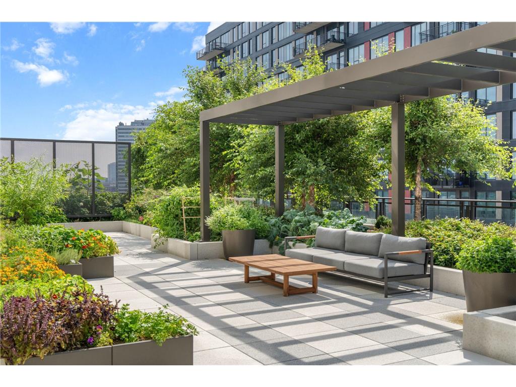 1111 W River Parkway #11C Minneapolis MN 55415 7033732 image71