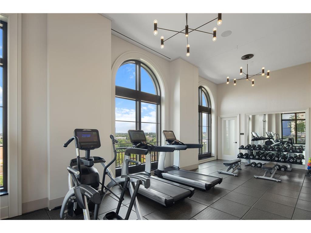 1111 W River Parkway #11C Minneapolis MN 55415 7033732 image76