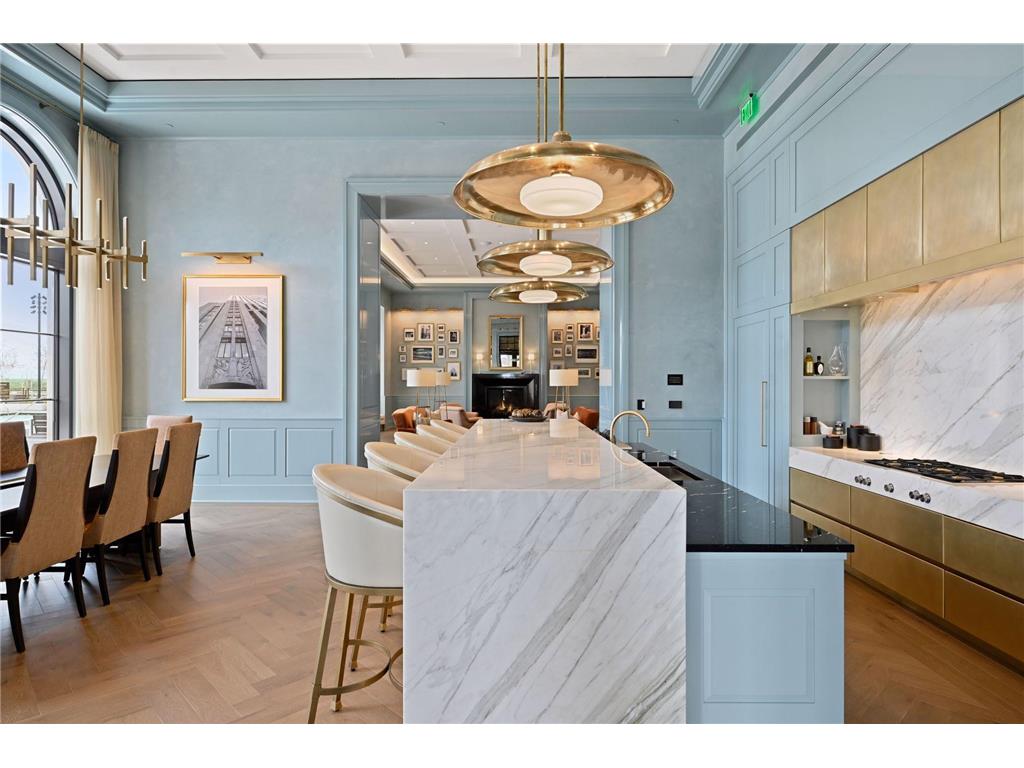 1111 W River Parkway #12E Minneapolis MN 55415 7024190 image32