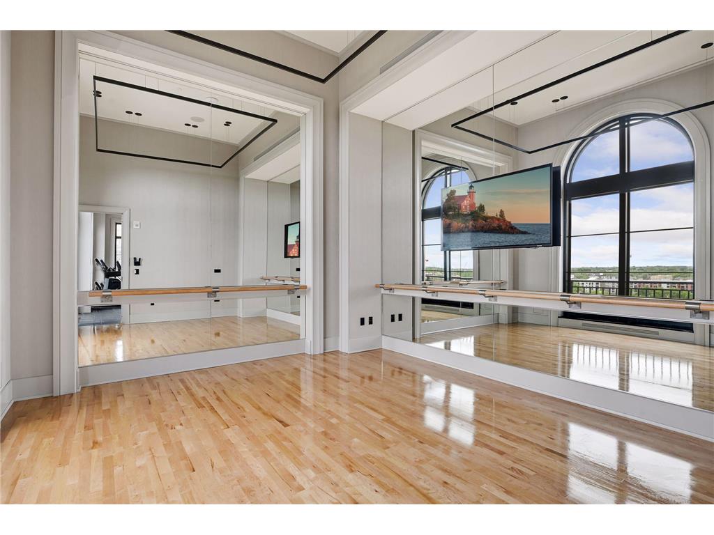 1111 W River Parkway #12E Minneapolis MN 55415 7024190 image38