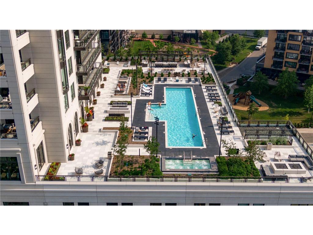 1111 W River Parkway #12E Minneapolis MN 55415 7024190 image45