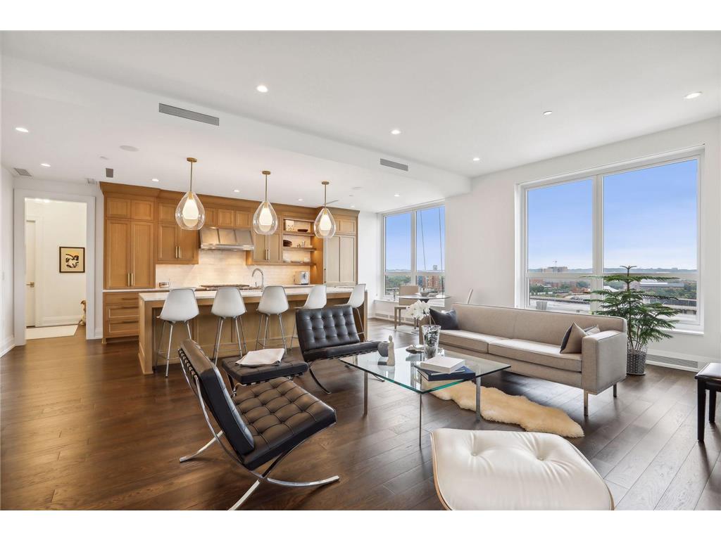 1111 W River Parkway #12E Minneapolis MN 55415 7024190 image5