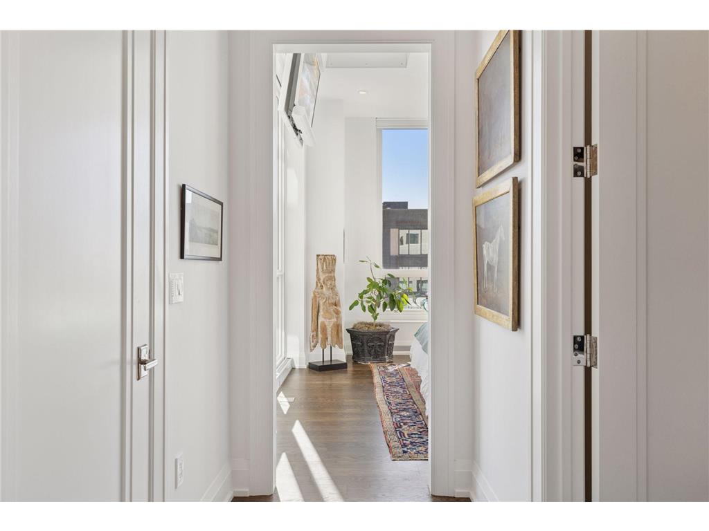 1111 W River Parkway #15E Minneapolis MN 55415 7054180 image20