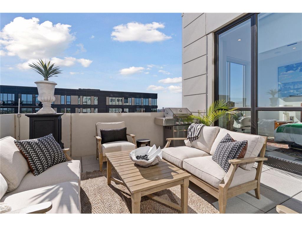 1111 W River Parkway #15E Minneapolis MN 55415 7054180 image37