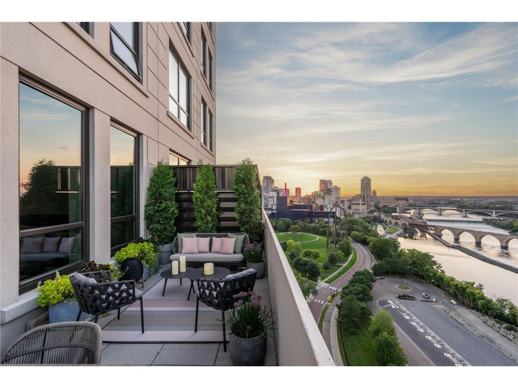 1111 W River Parkway #16C Minneapolis MN 55415 6781546 image1