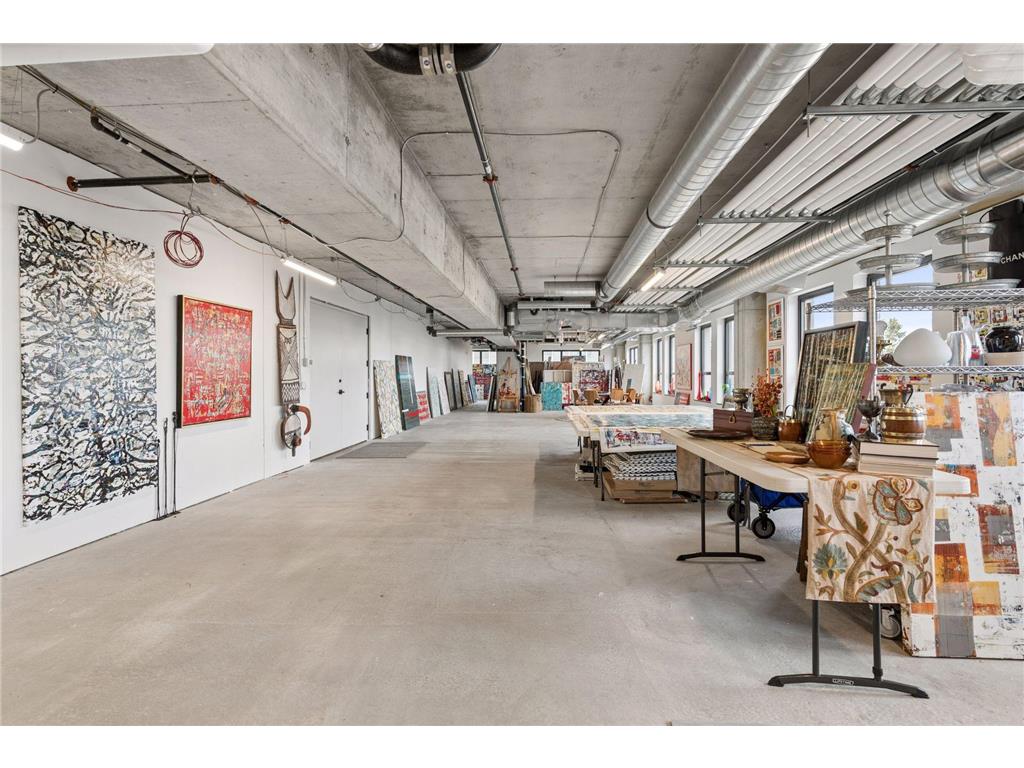1111 W River Parkway #18AB Minneapolis MN 55415 7034796 image46