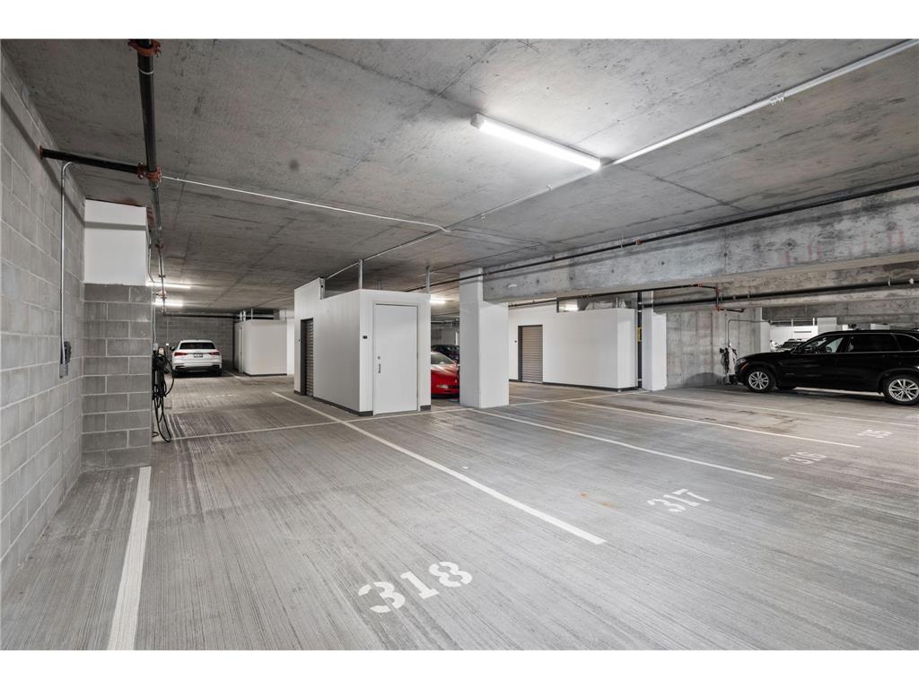 1111 W River Parkway #18AB Minneapolis MN 55415 7034796 image53