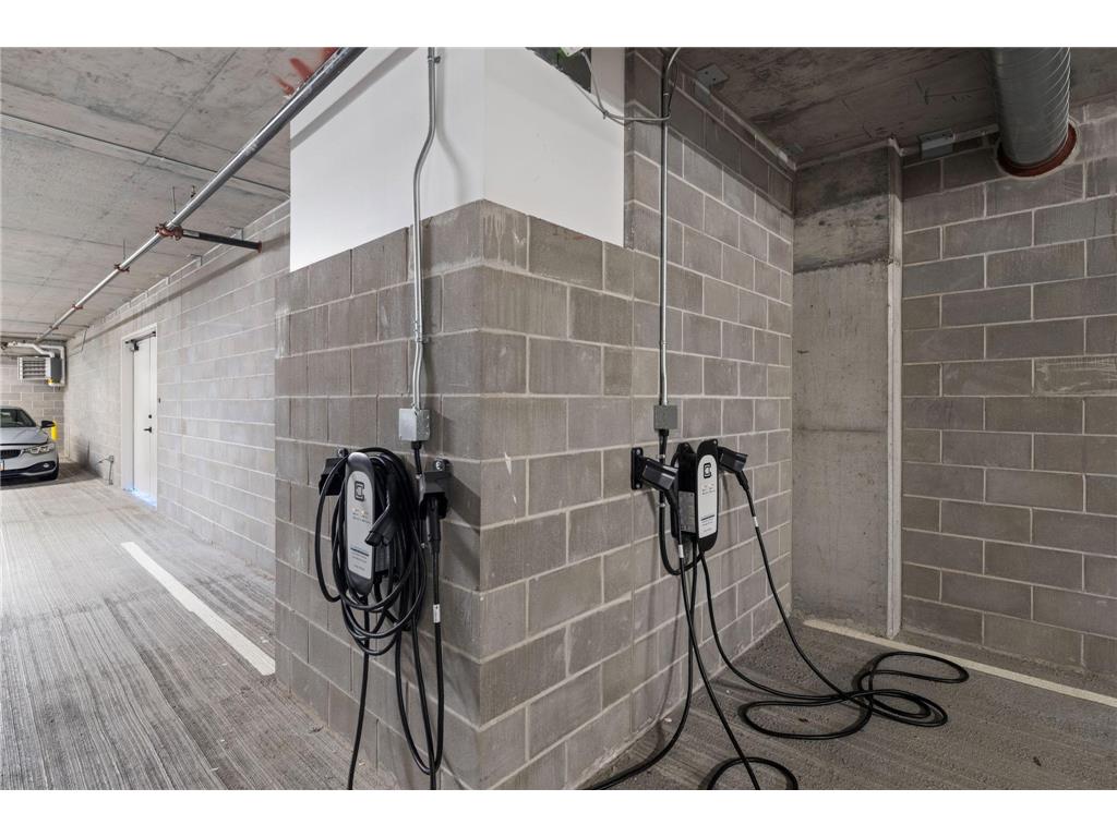 1111 W River Parkway #18AB Minneapolis MN 55415 7034796 image54