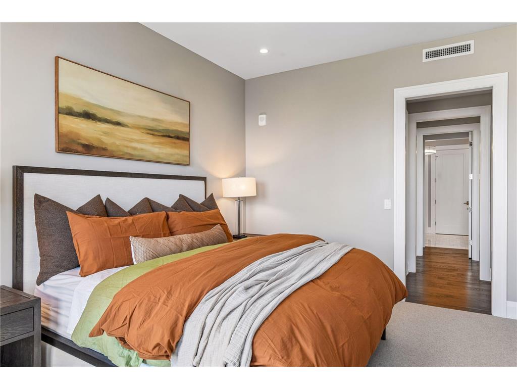 1111 W River Parkway #21B Minneapolis MN 55415 - Mississippi 7023800 image35